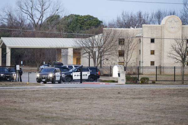 Texas synagogue standoff: Rabbi threw chair at hostage-taker to allow escape