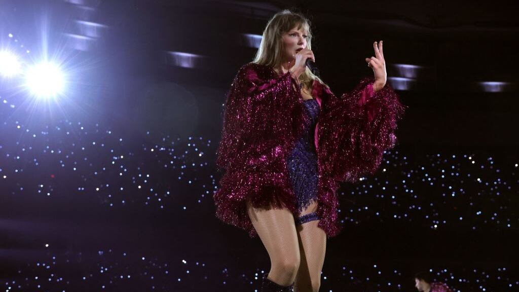 Taylor Swift performing on stage